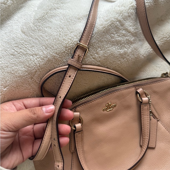 Coach Women's Beige Leather Handbag - Picture 5 of 7